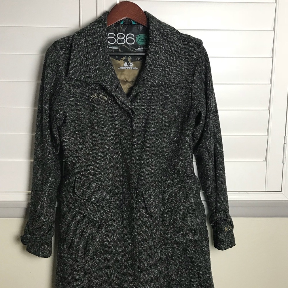 Women’s tweed trench. Like new.